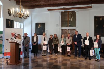widok na Salę Mieszczańską w Ratuszu Staromiejskim w Toruniu wraz zaproszonymi gośćmi