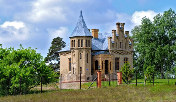 Pałacyk Myśliwski w Brzozie