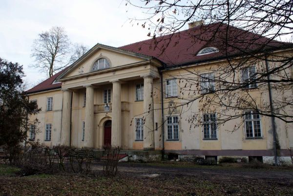 Pałac w Głębokiem