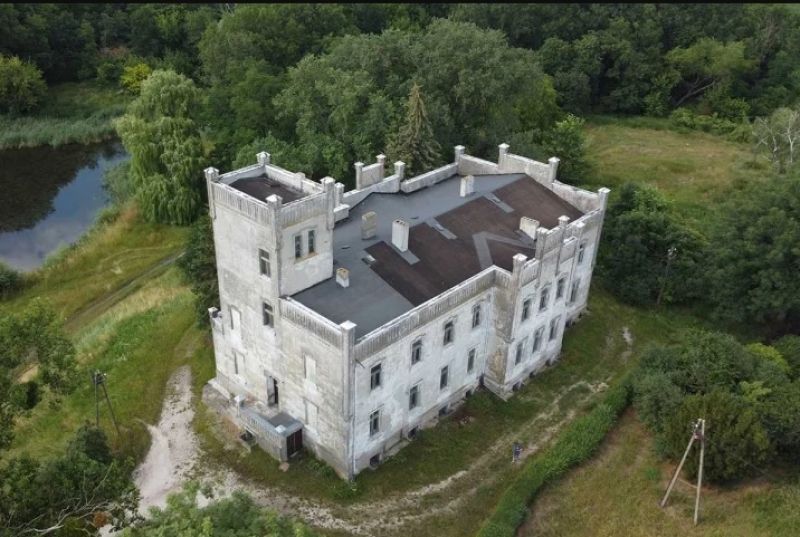 Pałac w Górkach Dębskich