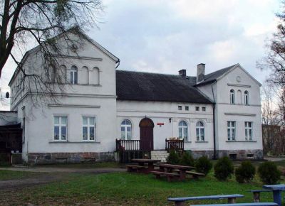Dwór w Grzybnie
