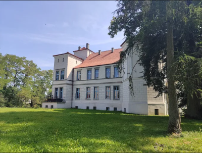 Pałac w Wybczu