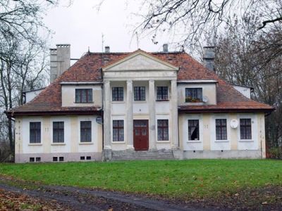 Dwór w Więcławicach