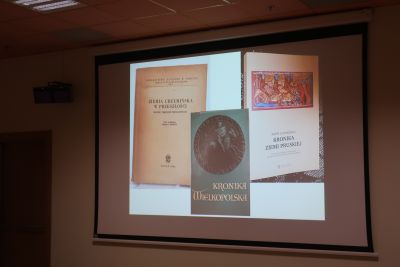 Widok prezentacji na warsztatach edukacyjnych