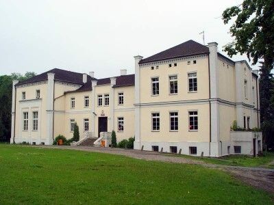 Pałac w Broniewicach